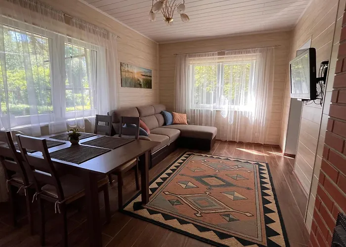 度假居 Puhkemaja *